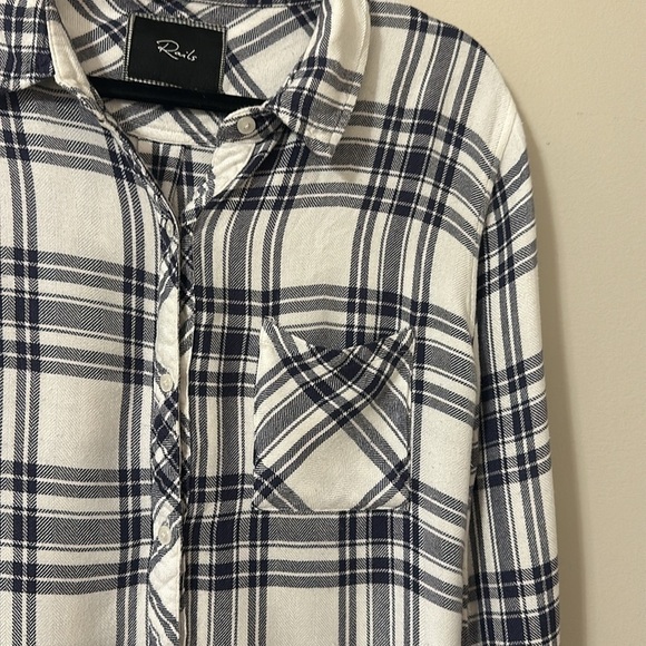 Rails Womens Hunter Navy & White Plaid
Button Down Shirt Medium Coastal Cowgirl - Picture 5 of 7